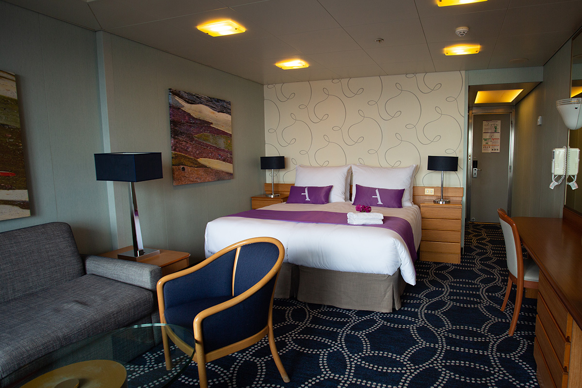 Suite (Midship - Deck 11)