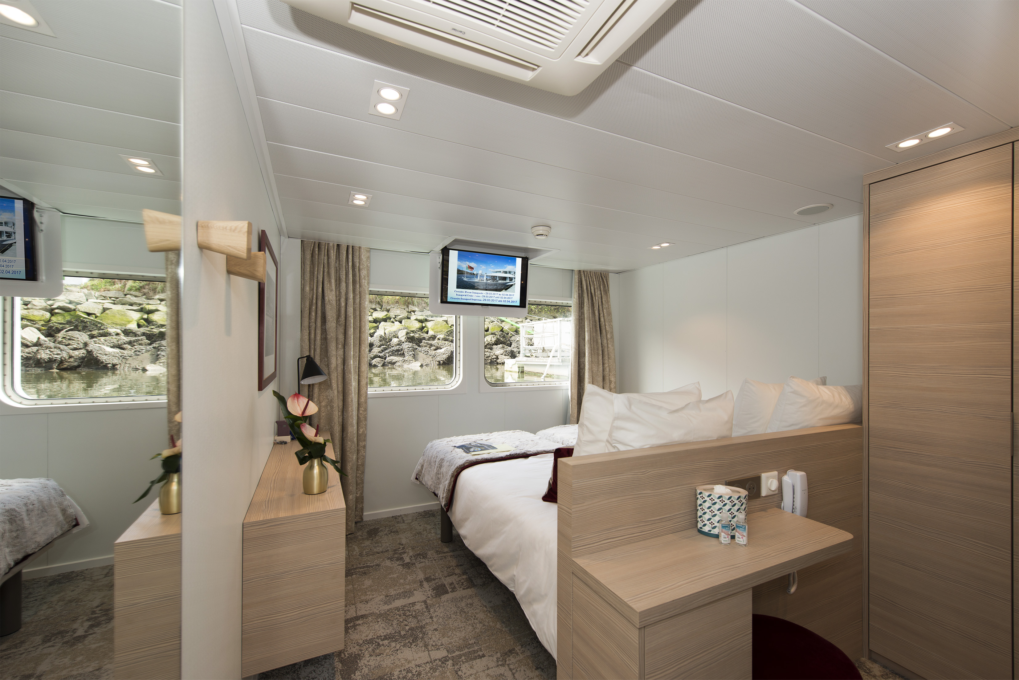 CABINE DE CATEGORIE A AVEC DEUX LITS SEPARABLES SUR LE PONT PRINCIPAL