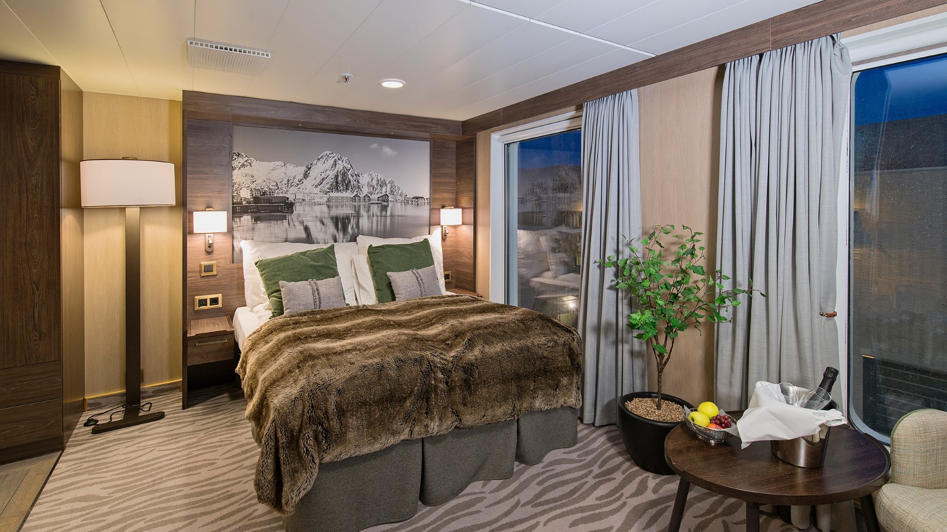 Expedition Mini Suite