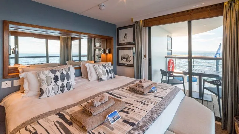 Cabine à deux lits avec balcon sur le pont principal