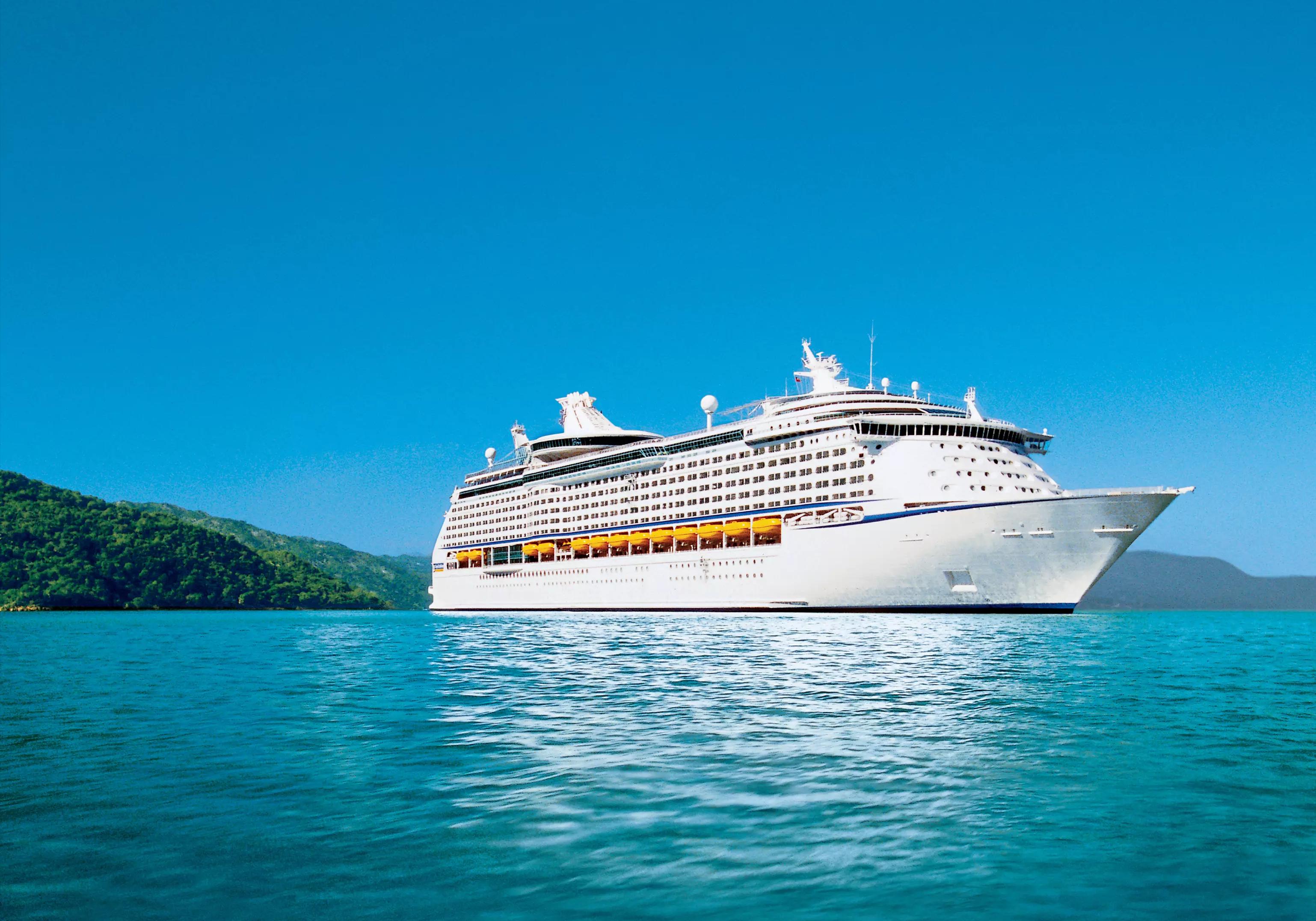 6 Night Queensland Cruise