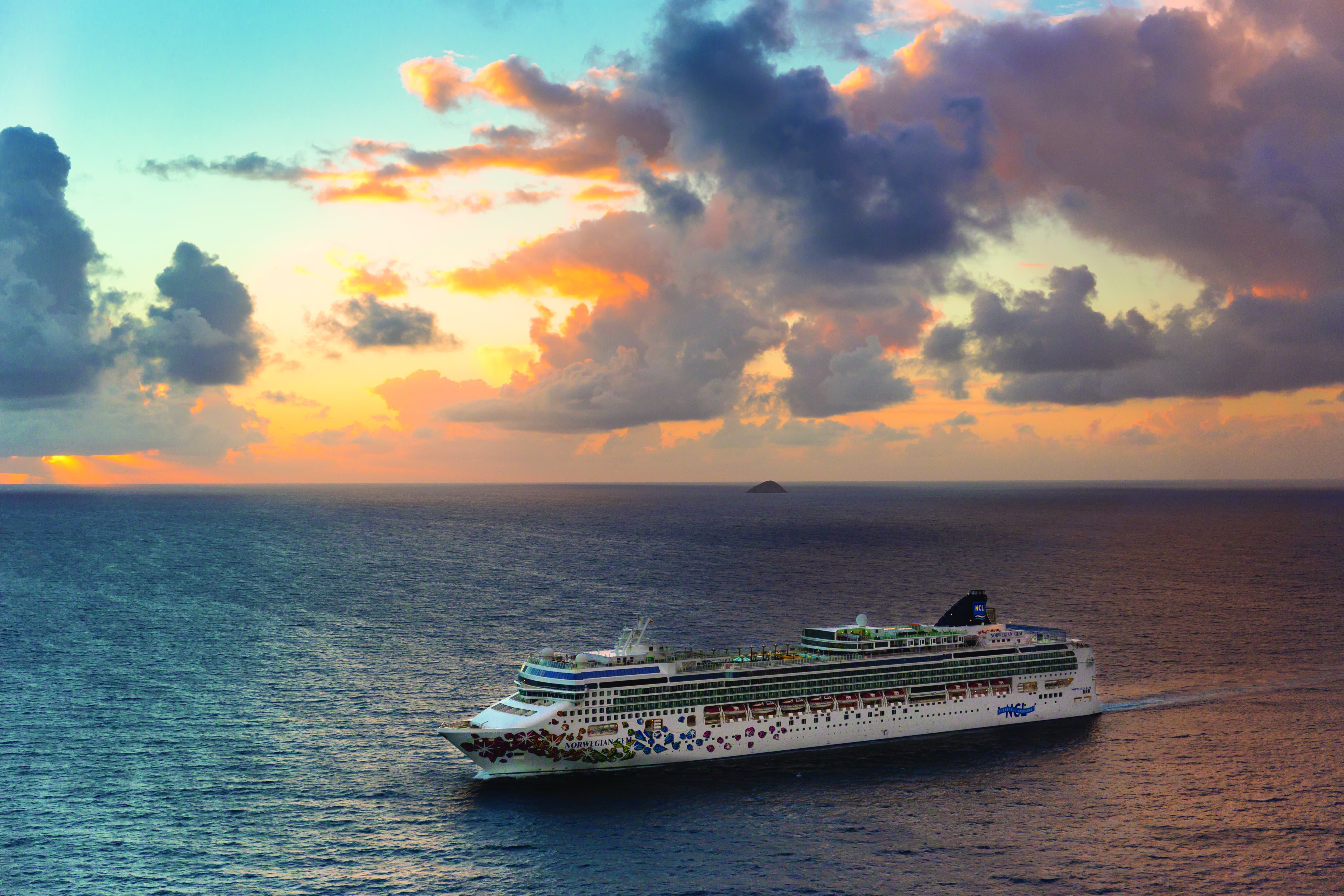 7-Day Greek Isles from Venice to Athens: Mykonos, Crete & Croatia
