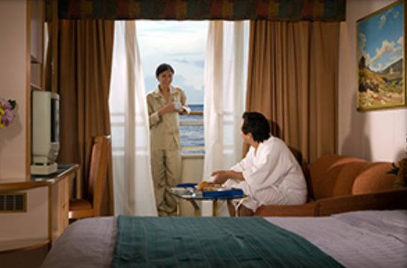 Cabine spacieuse à balcon avec vue sur mer