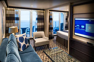 Grande suite avec grand balcon à une chambre