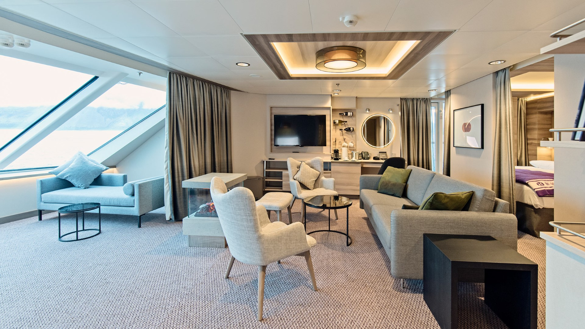  Expedition XL Suite