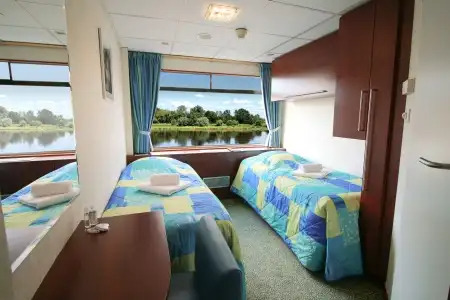 CABINE DE CATEGORIE A AVEC 2 LITS SUR LE PONT SUPERIEUR