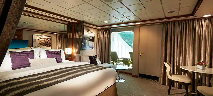 Appartement de luxe avec grand balcon orienté vers la poupe