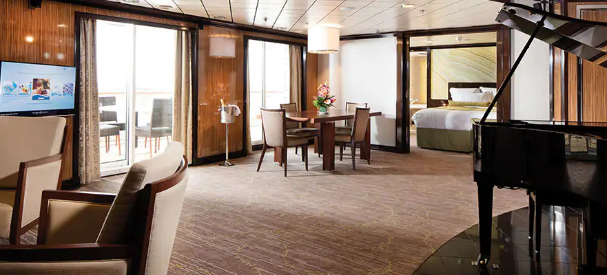 Suite du propriétaire de luxe avec grand balcon