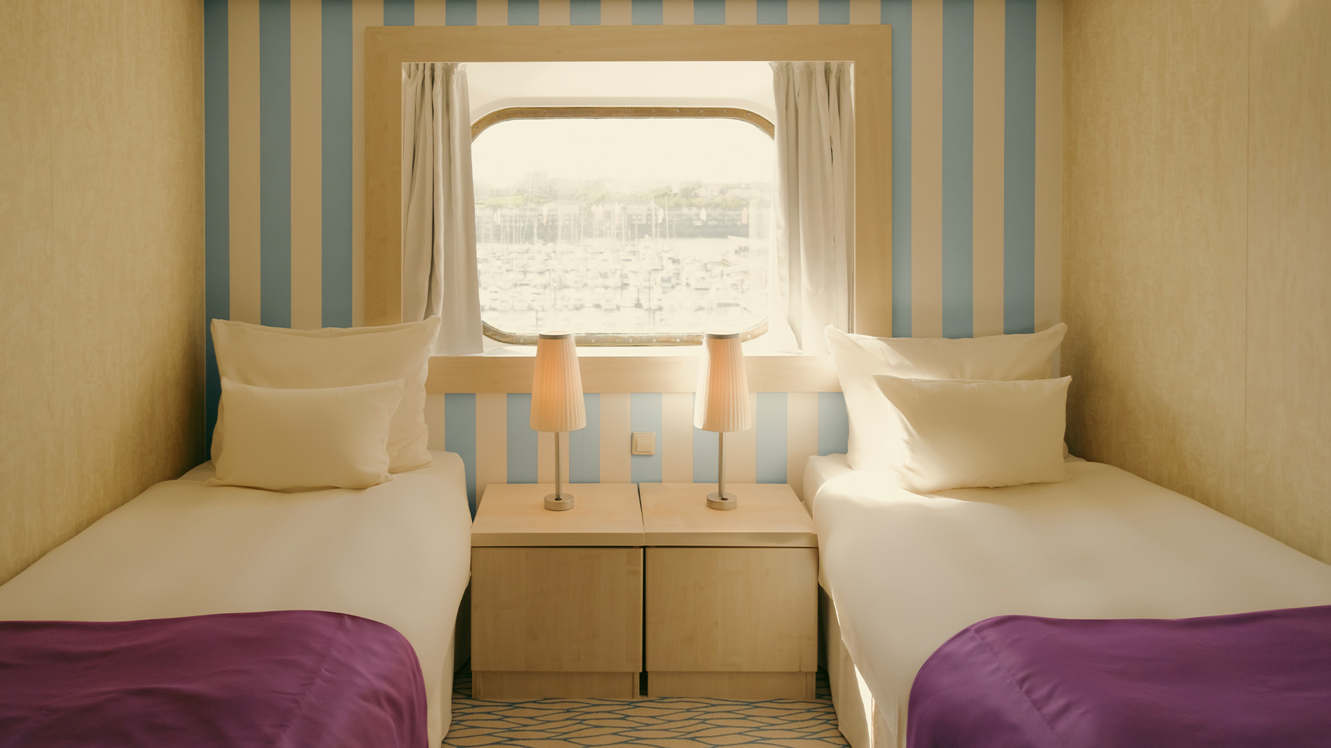 Ocean View Cabin - Obstructed View (Midship - Deck 7)