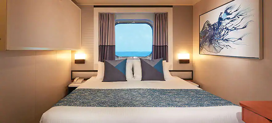 Cabine avec vue sur mer et baie vitrée