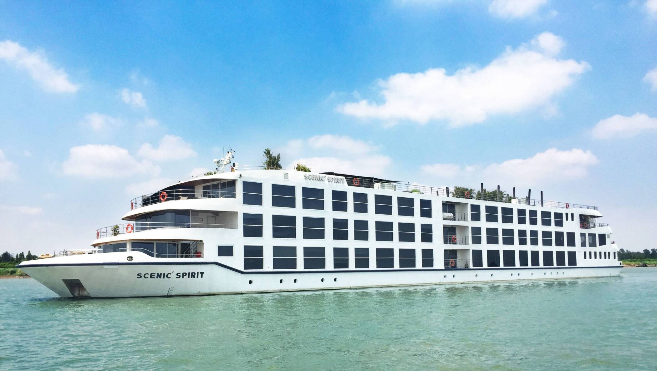 Highlights of Vietnam, Cambodia & Luxury Mekong